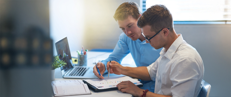 BCom Honours in Finance vs BCom in Finance